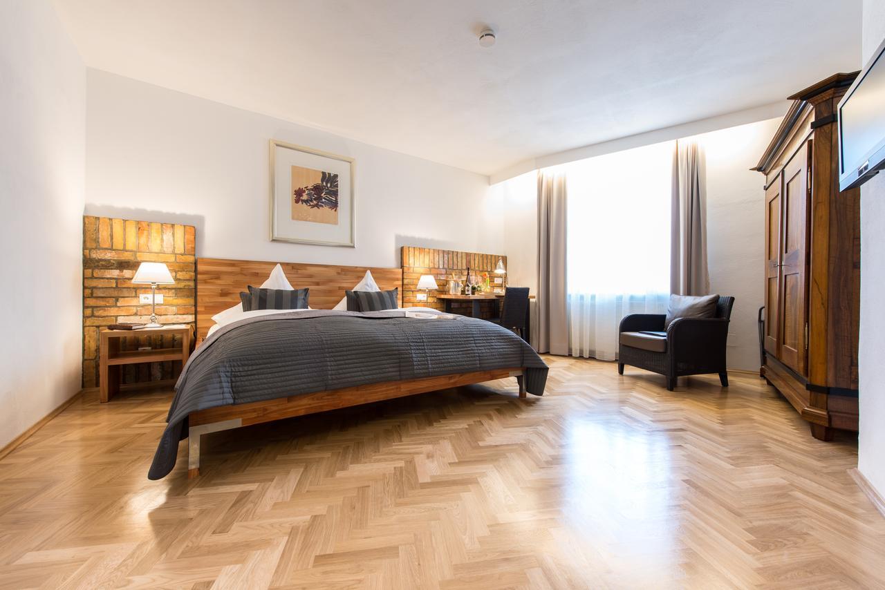Hotel Goldener Engel Spira Zewnętrze zdjęcie